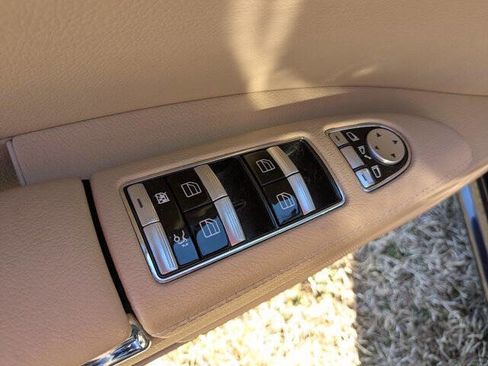 Used 2013 Mercedes-Benz S 550 4MATIC image 14