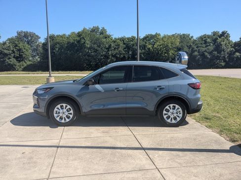 New 2026 Ford Escape Active FWD image 6