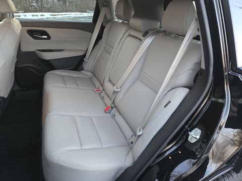 Certified 2023 Nissan Rogue SL image 30