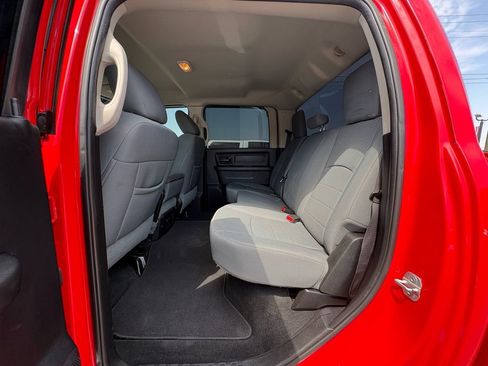 Used 2013 RAM 2500 Tradesman w/ Chrome Appearance Group AWD/4WD image 40