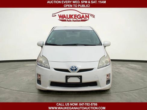 Used 2010 Toyota Prius Five FWD image 2