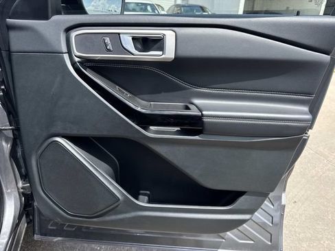 Used 2024 Ford Explorer ST AWD/4WD image 19