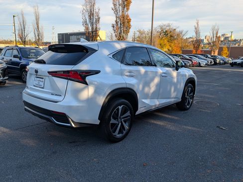 Used 2018 Lexus NX 300h AWD image 3