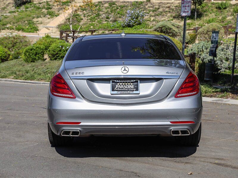 Used 2015 Mercedes-Benz S 550 Sedan image 4