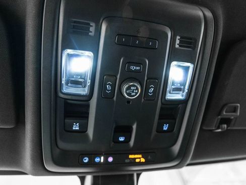 Used 2021 GMC Yukon Denali AWD/4WD image 31