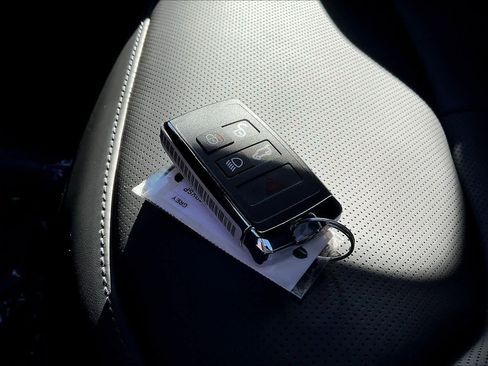 New 2025 Land Rover Range Rover Sport Dynamic SE image 35