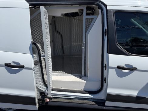 Used 2019 Ford Transit Connect XL FWD image 9