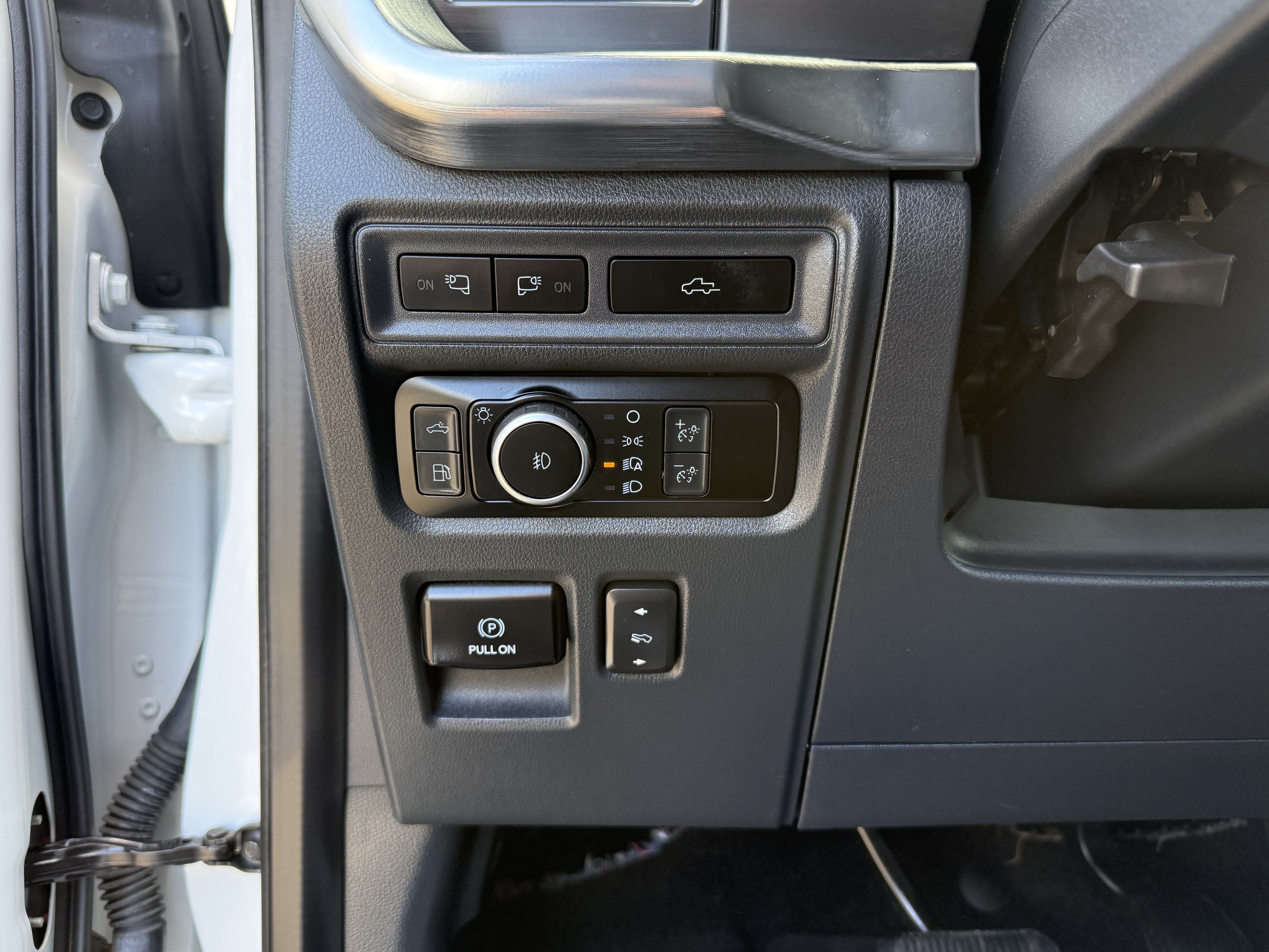 Used 2023 Ford F150 Lariat AWD/4WD image 13