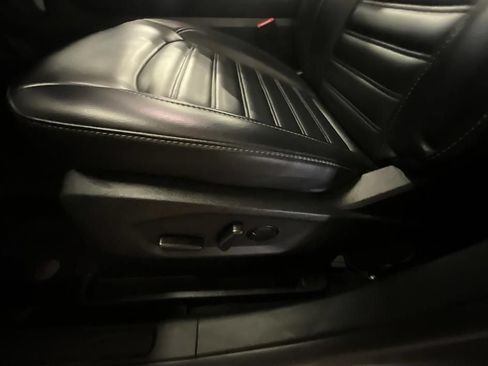 Used 2024 Ford Edge SEL AWD/4WD image 16