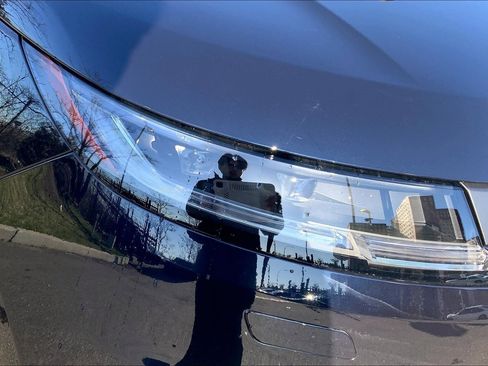 New 2026 Land Rover Range Rover Sport Dynamic SE AWD/4WD image 13