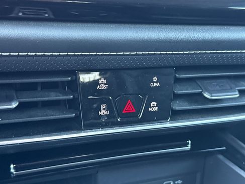 Certified 2024 Volkswagen Atlas SE AWD/4WD image 21