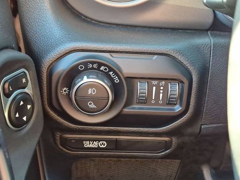 Certified 2020 Jeep Gladiator Rubicon AWD/4WD image 18