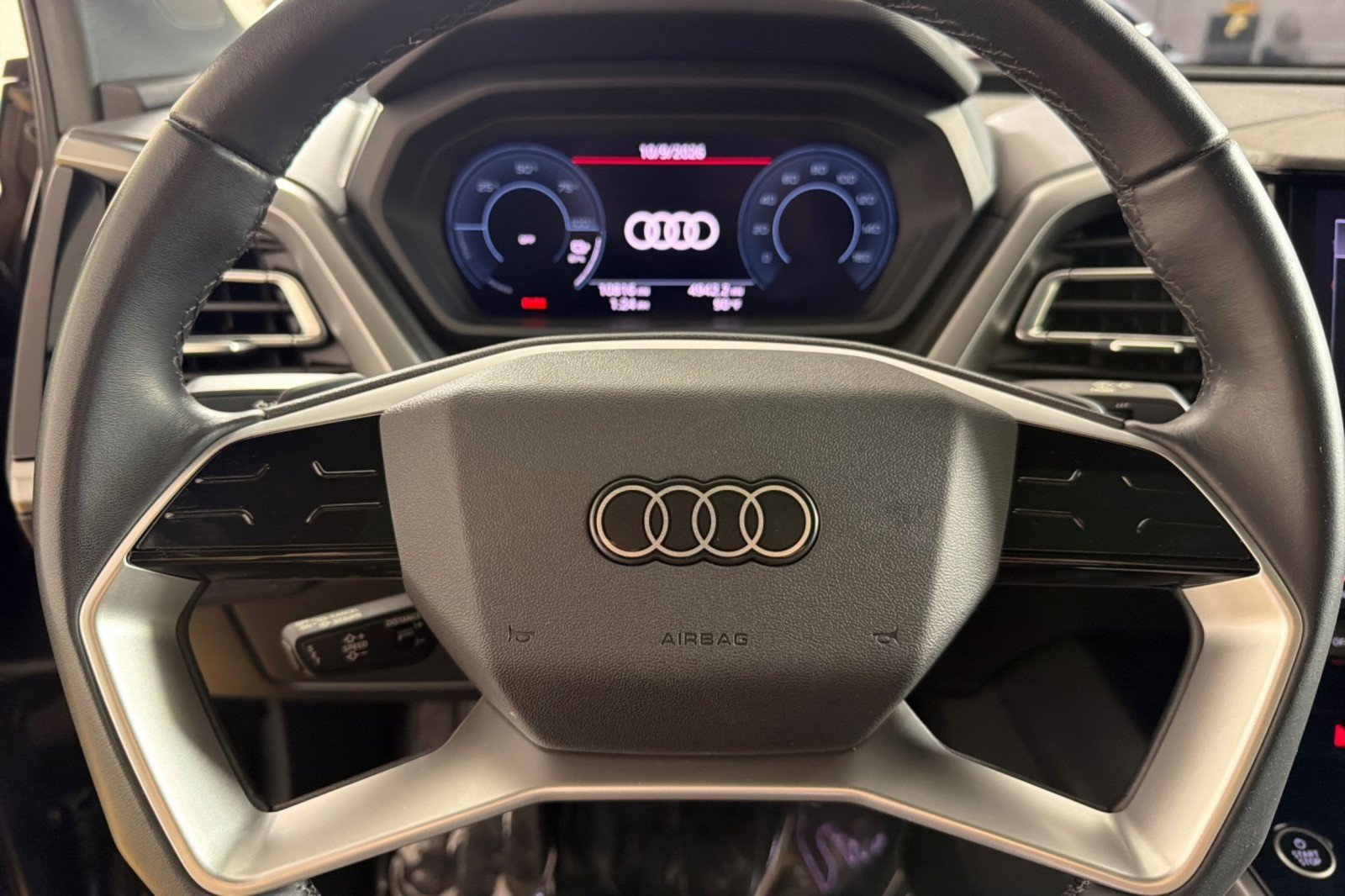 Certified 2024 Audi Q4 e-tron Premium Plus w/ Premium Plus AWD/4WD image 21