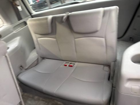 Used 2005 Toyota Highlander Limited image 9