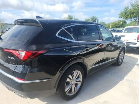 Used 2023 Acura MDX FWD image 2