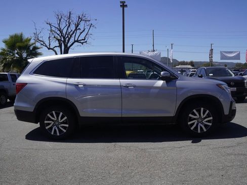 Used 2021 Honda Pilot EX image 3