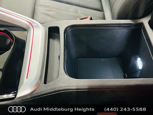 Certified 2025 Audi Q5 2.0T Premium w/ Convenience Package image 19