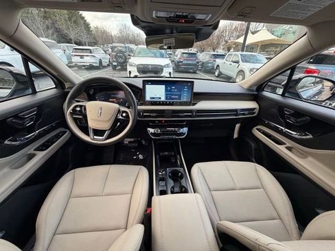 New 2026 Lincoln Corsair Reserve w/ Jet Appearance Package image 10