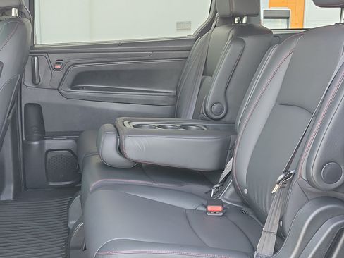 Certified 2024 Honda Odyssey Sport image 15