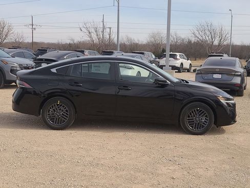 New 2026 Nissan Sentra SV w/ SV Convenience Package FWD image 4