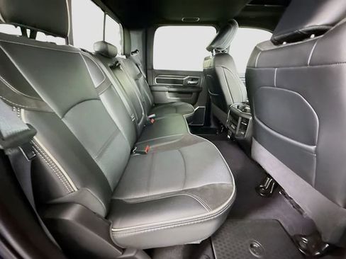 Used 2024 RAM 2500 Laramie w/ Night Edition image 27