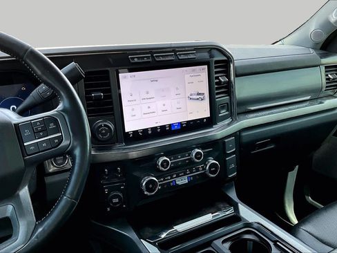 Certified 2024 Ford F250 Lariat w/ Lariat Ultimate Package AWD/4WD image 9