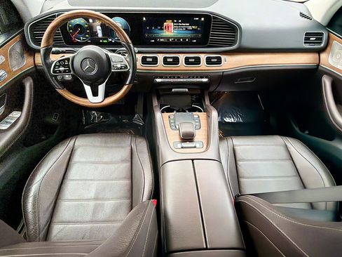 Used 2023 Mercedes-Benz GLE 450 4MATIC image 16