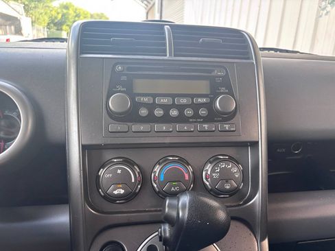 Used 2004 Honda Element EX image 18