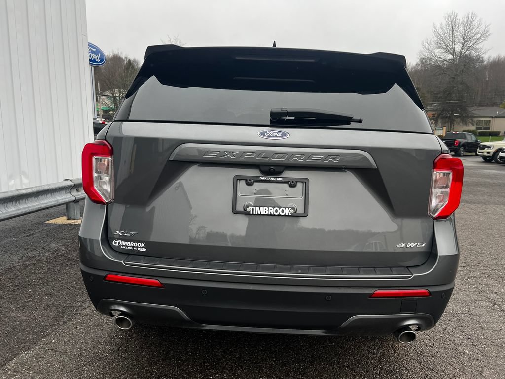 Used 2023 Ford Explorer XLT w/ Equipment Group 202A AWD/4WD image 6