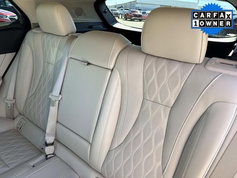 Used 2023 Buick Envision Avenir image 14