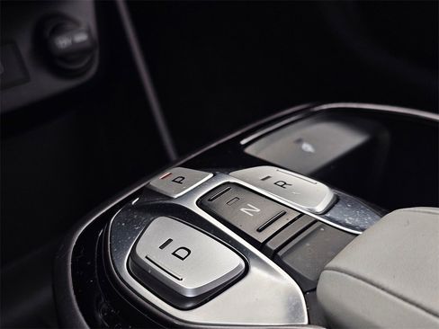 Used 2020 Hyundai Ioniq Limited image 39