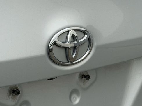 Used 2019 Toyota Corolla LE FWD image 15