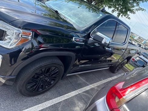 Used 2021 GMC Sierra 1500 Denali w/ Denali Ultimate Package AWD/4WD image 7