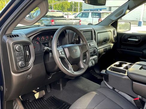 Used 2021 Chevrolet Silverado 1500 Custom Trail Boss AWD/4WD image 8