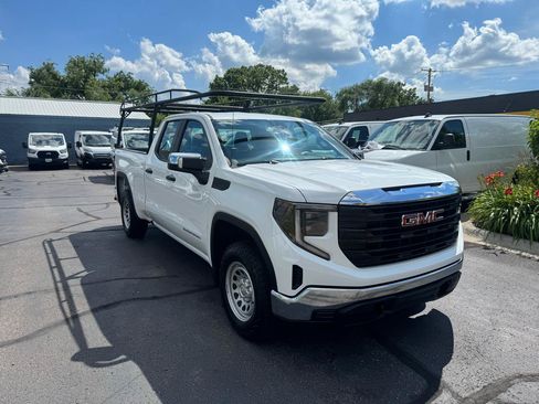 Used 2022 GMC Sierra 1500 Pro w/ 1SA Safety Plus Package AWD/4WD image 3