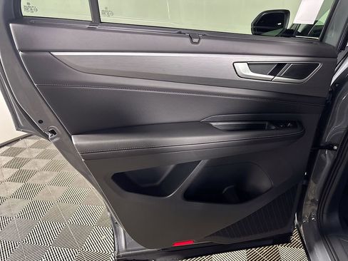 New 2026 Volkswagen Atlas Cross Sport SE image 19