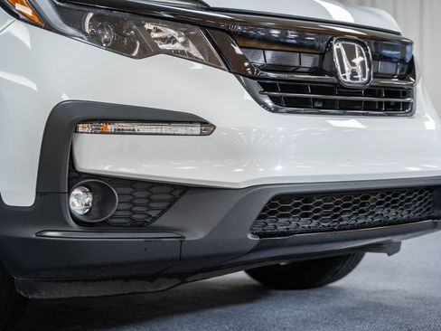 Used 2022 Honda Pilot Sport image 11