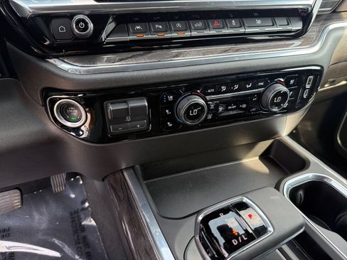 Used 2025 Chevrolet Silverado 1500 LTZ w/ Technology Package AWD/4WD image 21