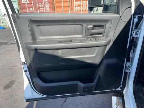 Used 2024 RAM 3500 Tradesman w/ Chrome Appearance Group image 14