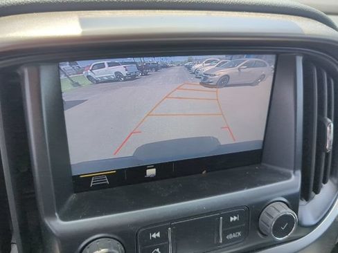 Used 2022 Chevrolet Colorado Z71 RWD image 10
