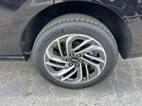 New 2027 Lincoln Navigator Reserve AWD/4WD image 11