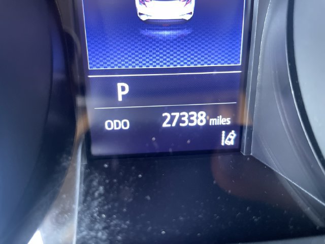 Used 2019 Toyota C-HR LE FWD image 18