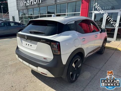 Used 2025 Nissan Kicks SR FWD image 3