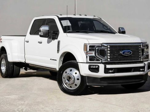 Used 2022 Ford F450 Platinum w/ FX4 Off-Road Package image 7