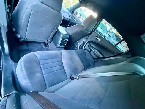 Used 2016 Dodge Charger Police w/ Street Appearance Group image 32