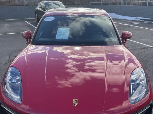 Used 2023 Porsche Macan Turbo image 14