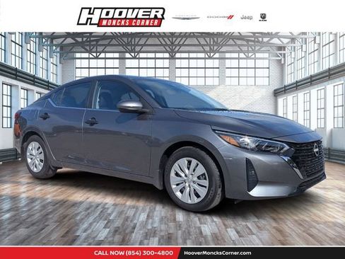 Used 2025 Nissan Sentra S FWD image 1