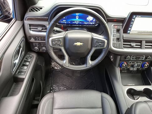 Used 2023 Chevrolet Tahoe LT w/ Luxury Package image 13