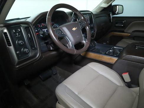 Used 2016 Chevrolet Silverado 1500 LTZ w/ LTZ Plus Package AWD/4WD image 17