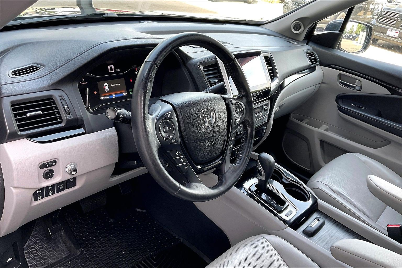 Used 2019 Honda Ridgeline RTL-E image 16